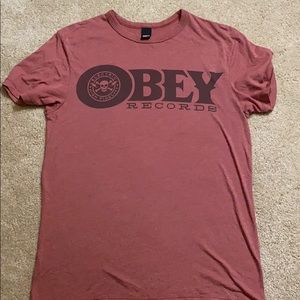Men’s obey t-shirt